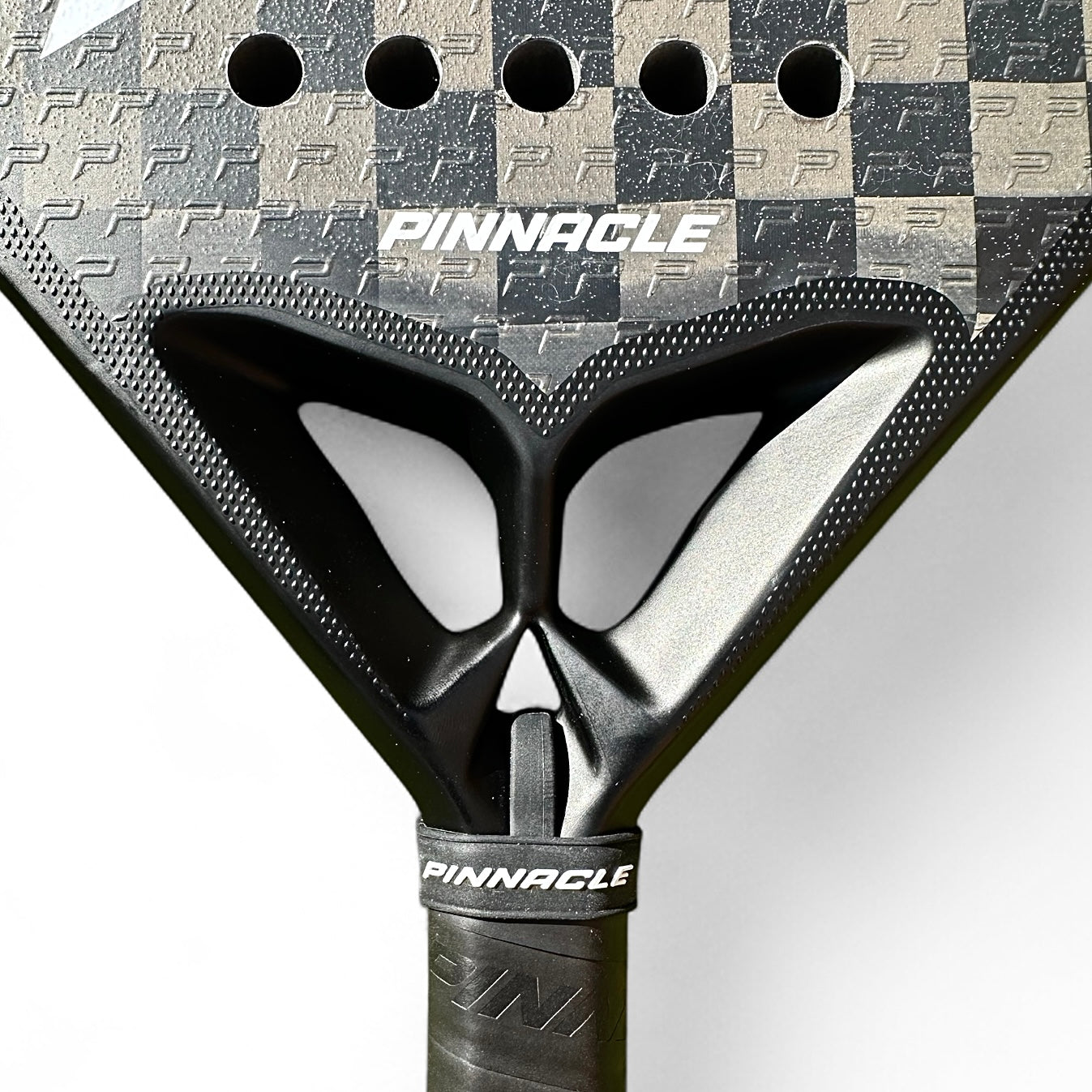 Pinnacle Carbon Pro - Black